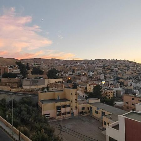 Cleopetra Hotel Wadi Musa Exterior photo